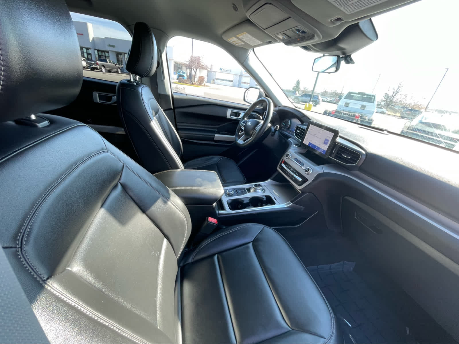 Thumbnail: 2023 Ford Explorer - 21