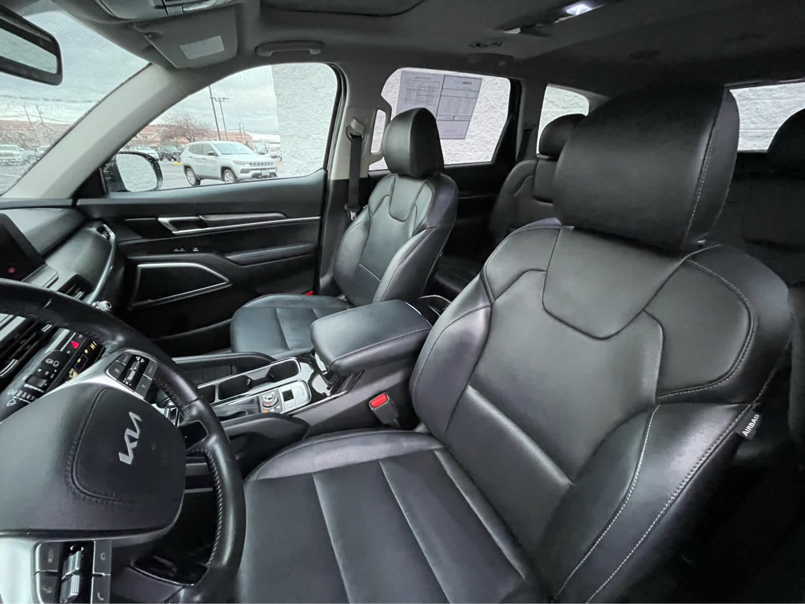 Thumbnail: 2022 Kia Telluride - 21