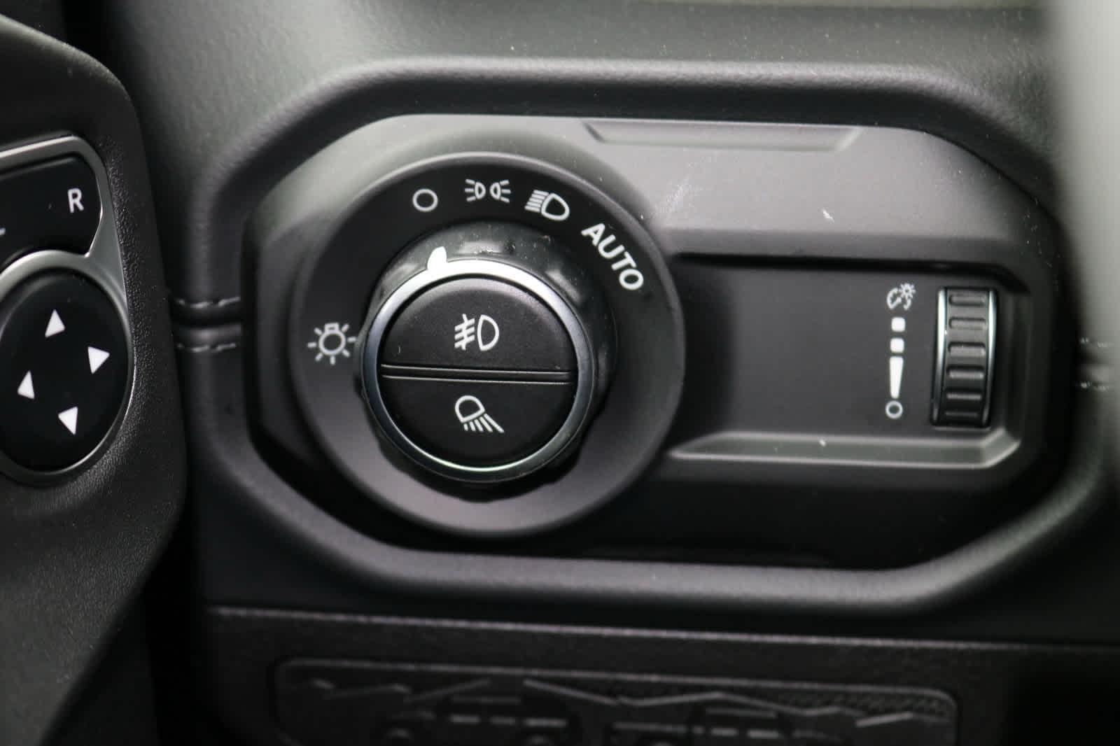 Thumbnail: 2026 Jeep Gladiator - 19