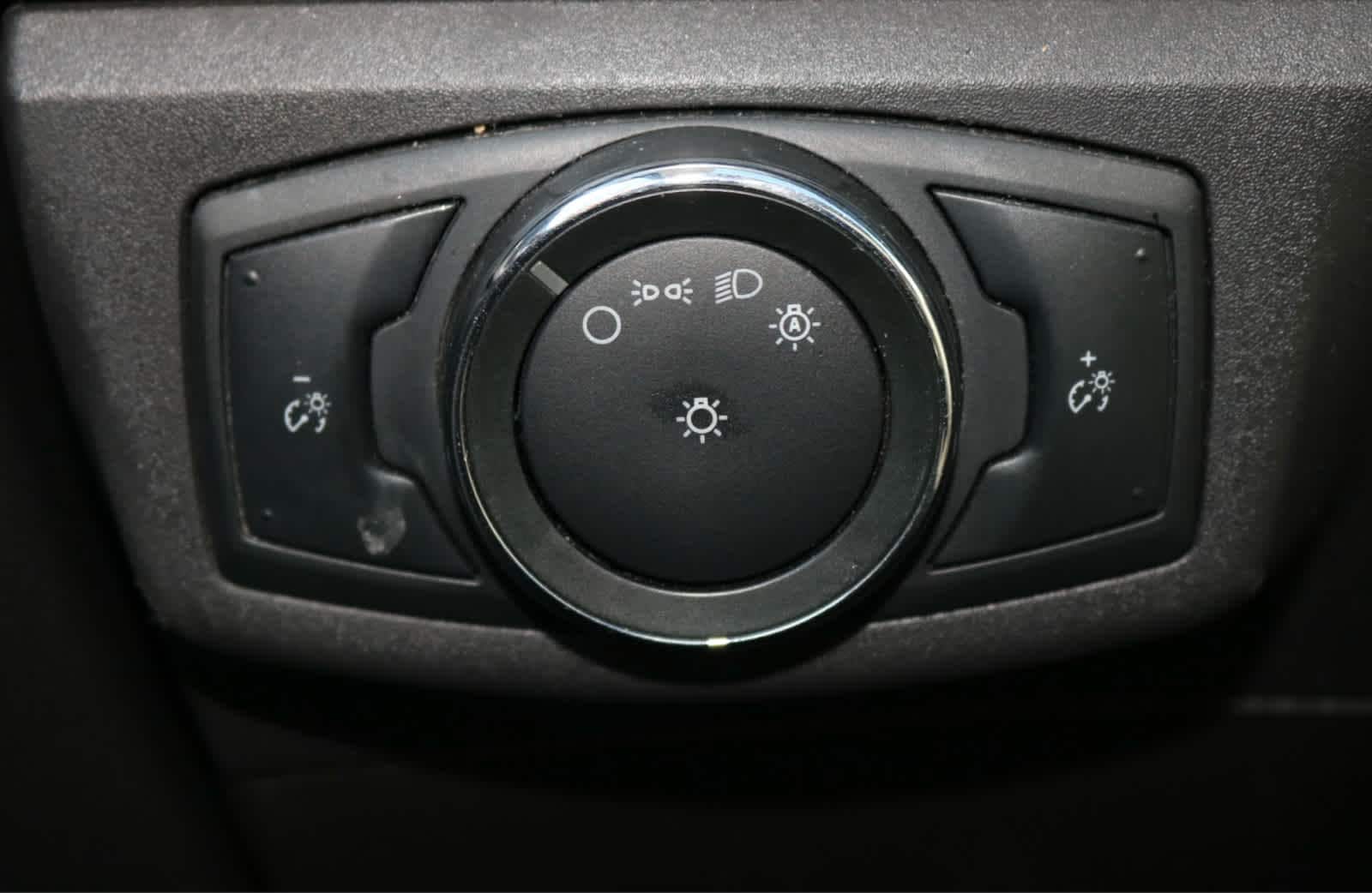 Thumbnail: 2013 Ford Fusion - 17
