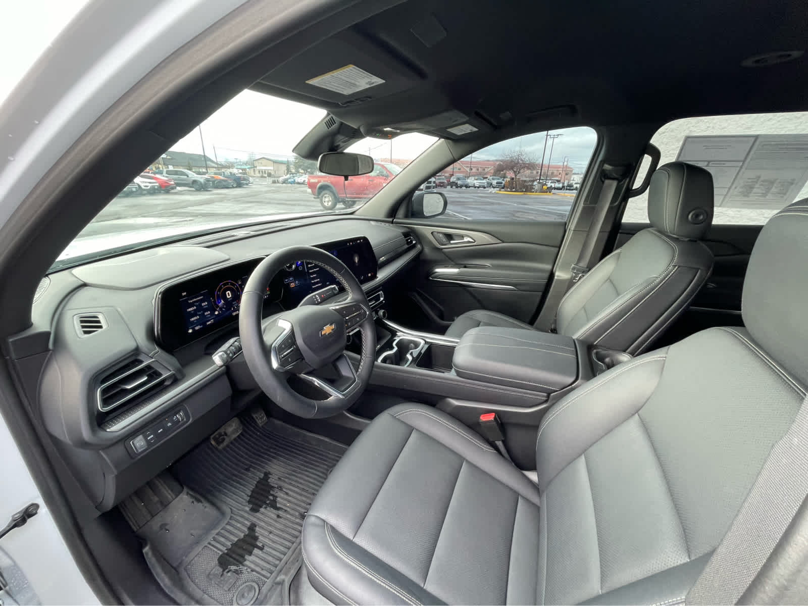 Thumbnail: 2025 Chevrolet Traverse - 2