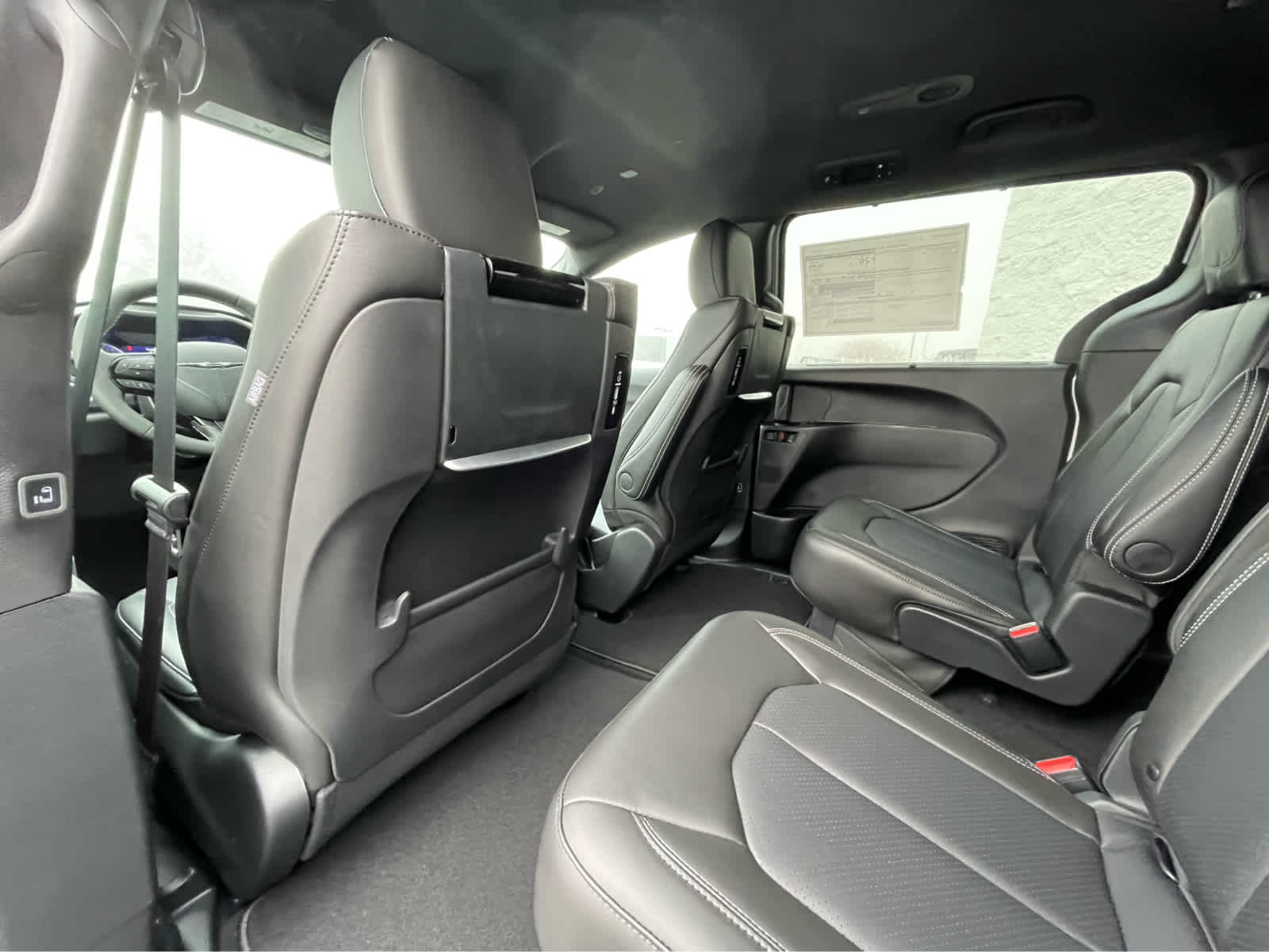 Thumbnail: 2026 Chrysler Pacifica - 23