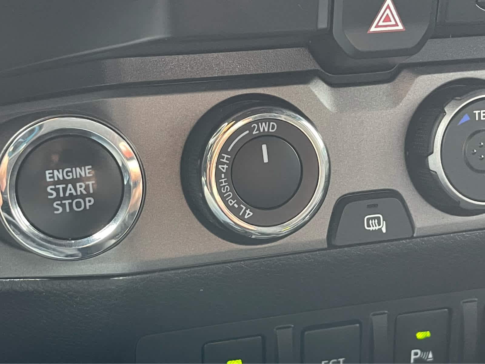 Thumbnail: 2022 Toyota Tacoma - 18