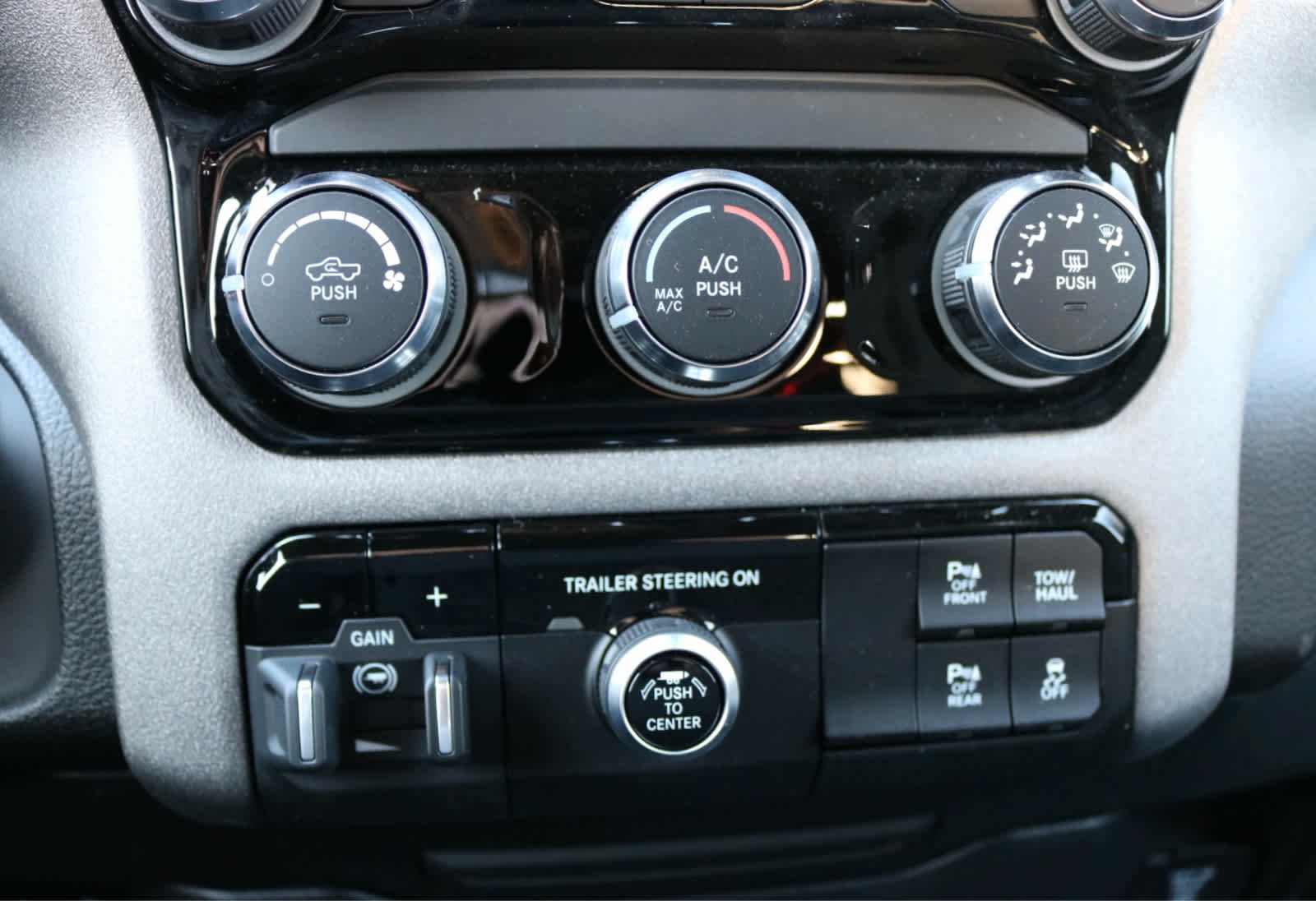 Thumbnail: 2026 RAM 1500 - 21