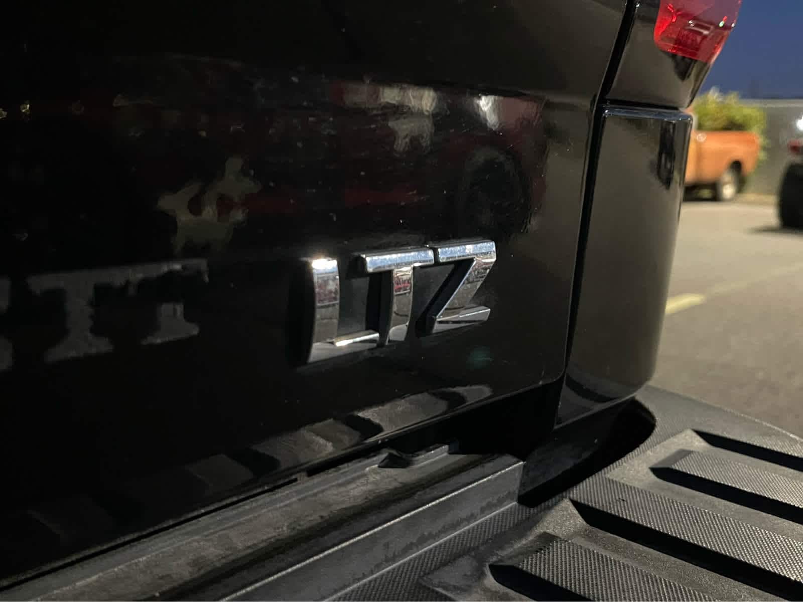 Thumbnail: 2015 Chevrolet Silverado 1500 - 8