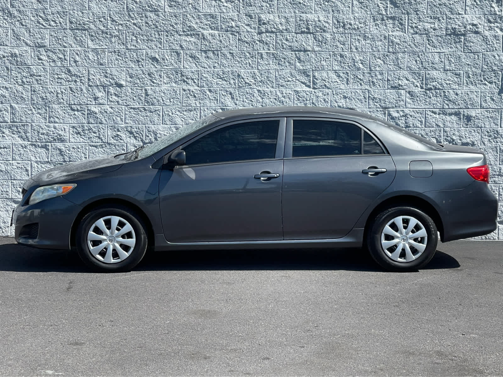 Thumbnail: 2010 Toyota Corolla - 4