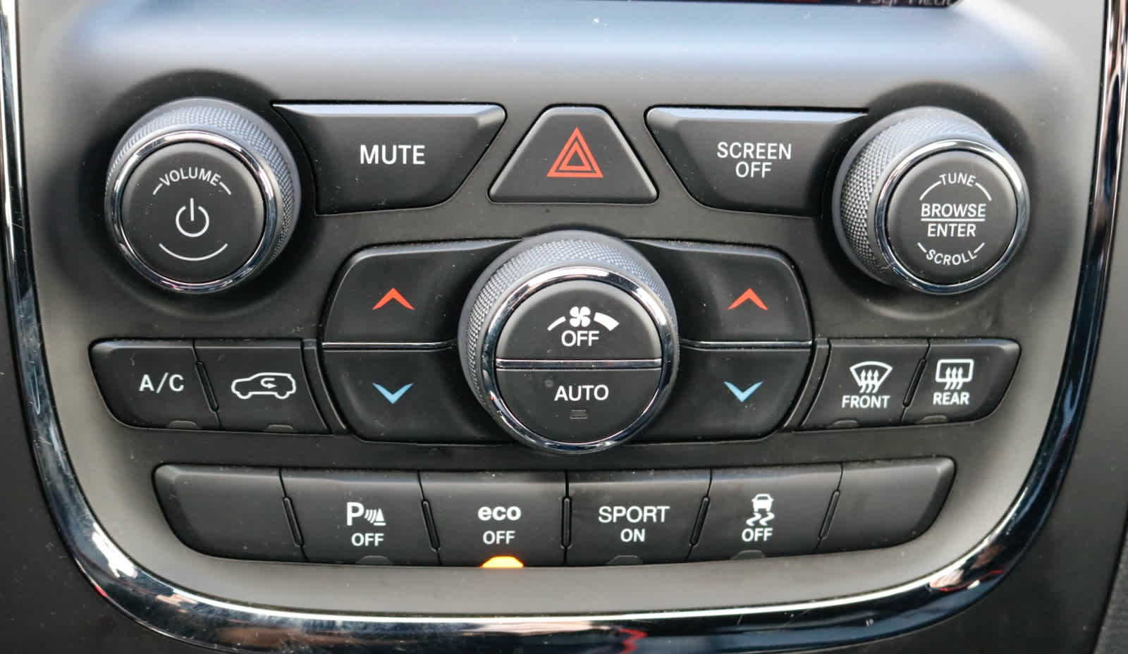 Thumbnail: 2020 Dodge Durango - 15