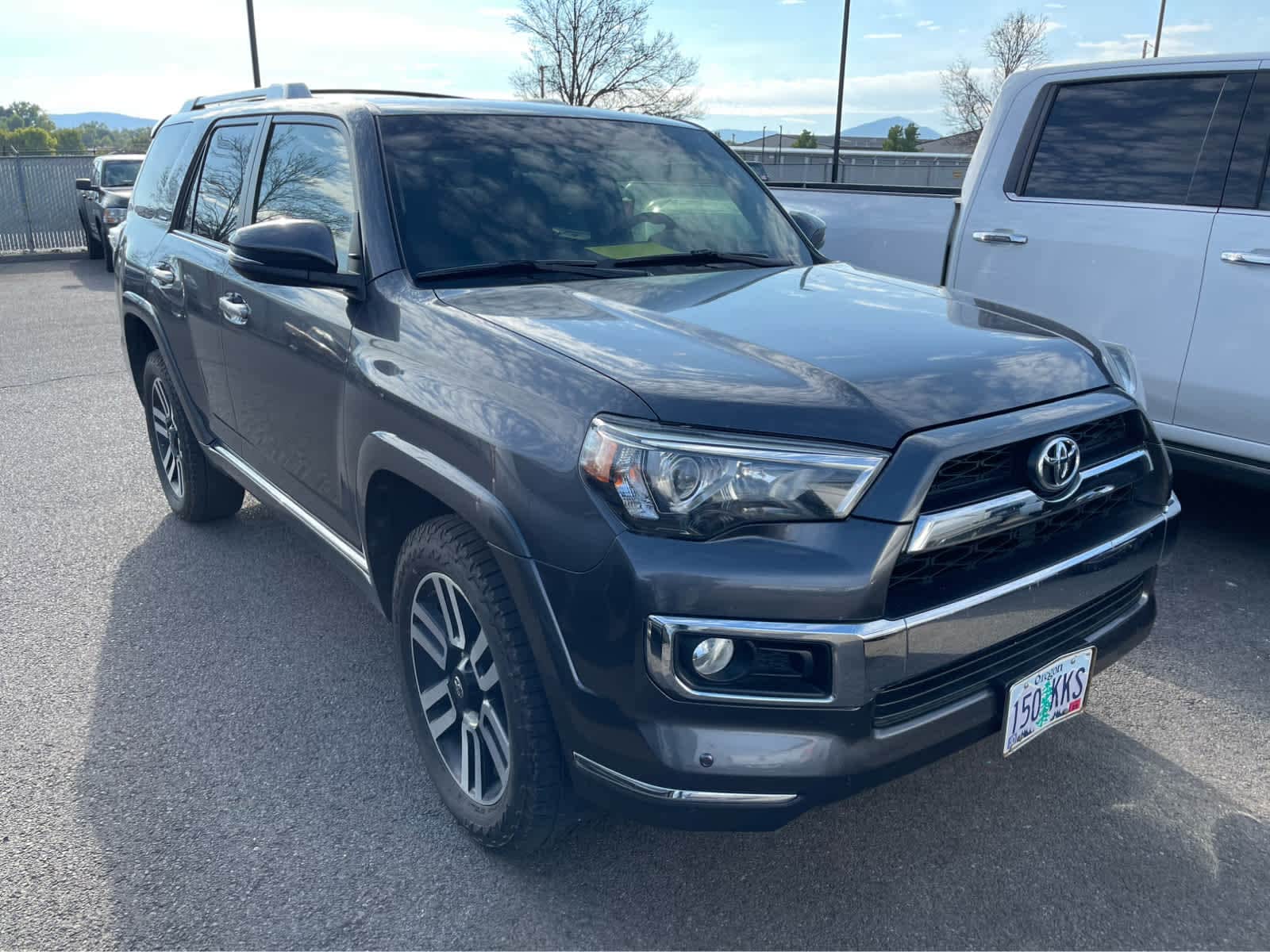 Thumbnail: 2018 Toyota 4Runner - 3