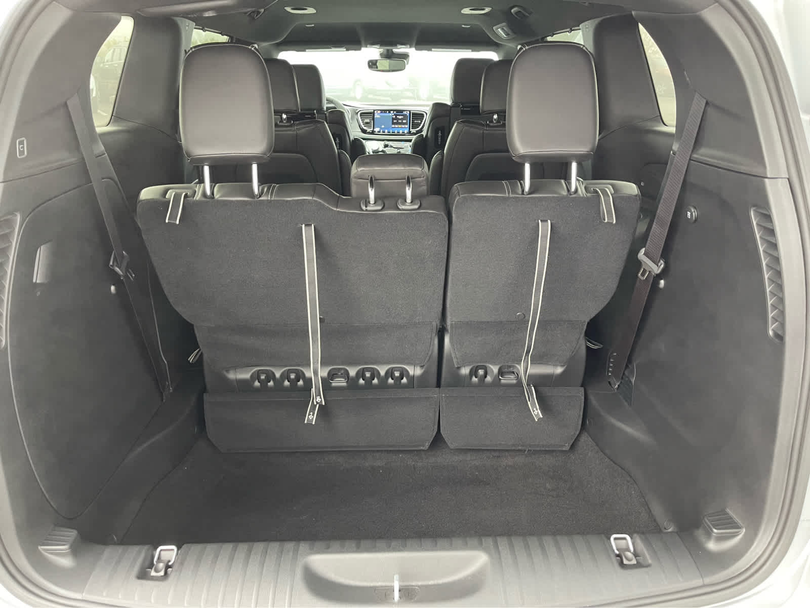 Thumbnail: 2026 Chrysler Pacifica - 24