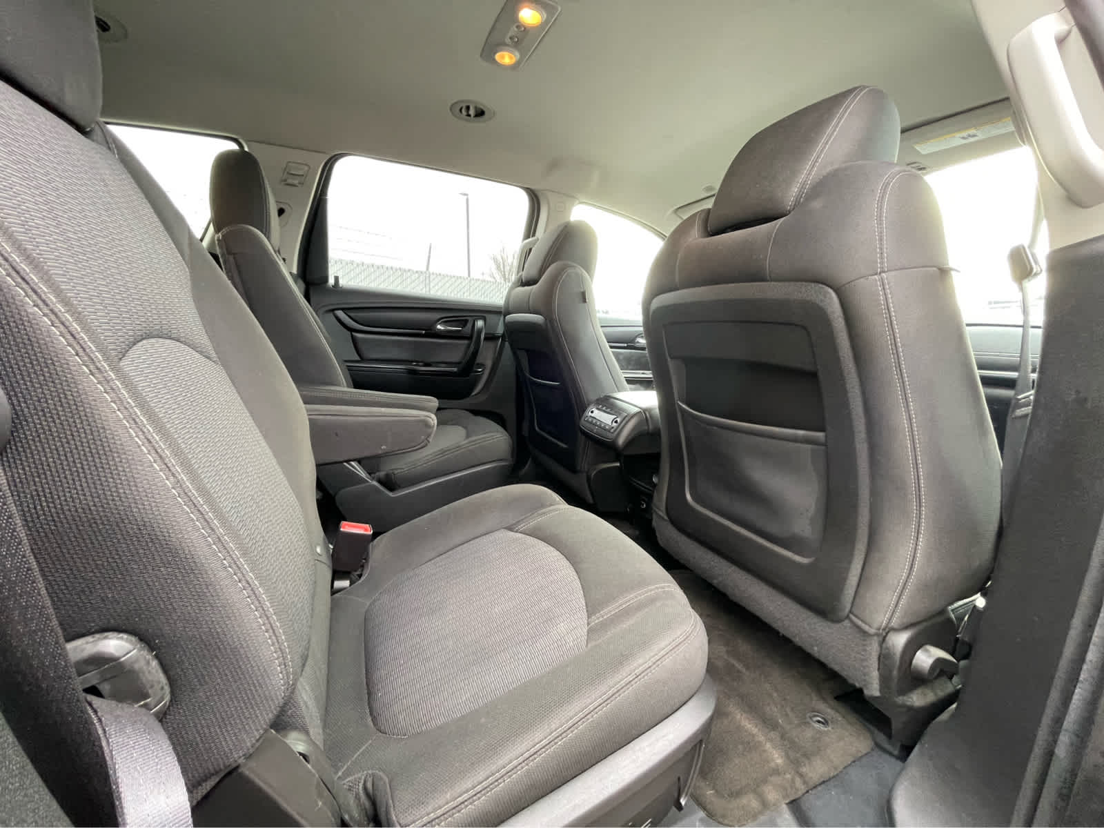 Thumbnail: 2017 Chevrolet Traverse - 26