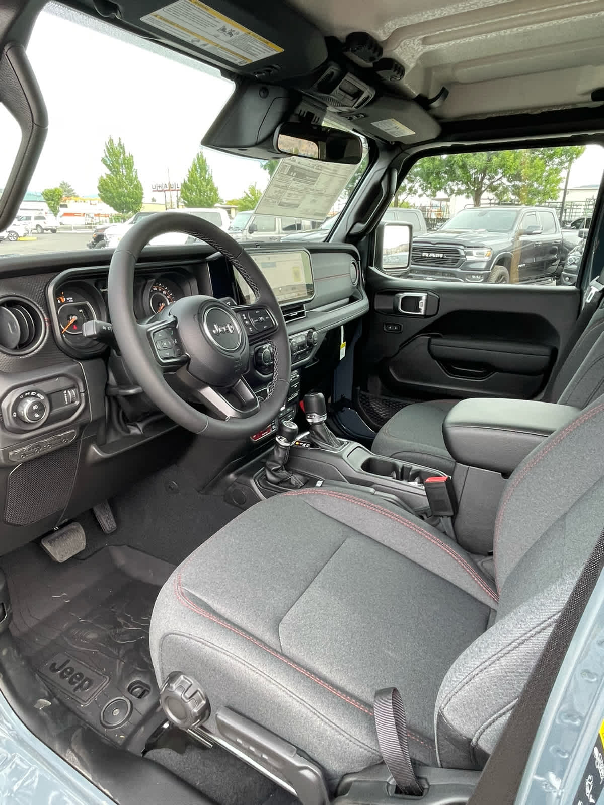 Thumbnail: 2026 Jeep Gladiator - 7