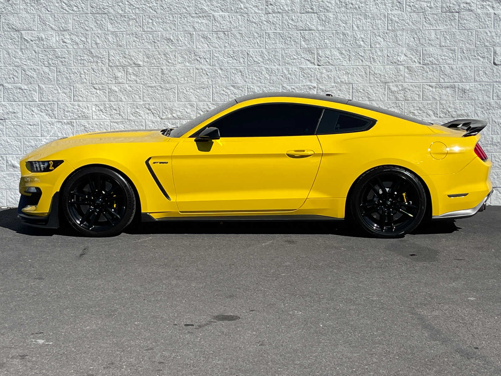 Used 2016 Ford Mustang Shelby GT350 with VIN 1FA6P8JZ8G5522282 for sale in Klamath Falls, OR