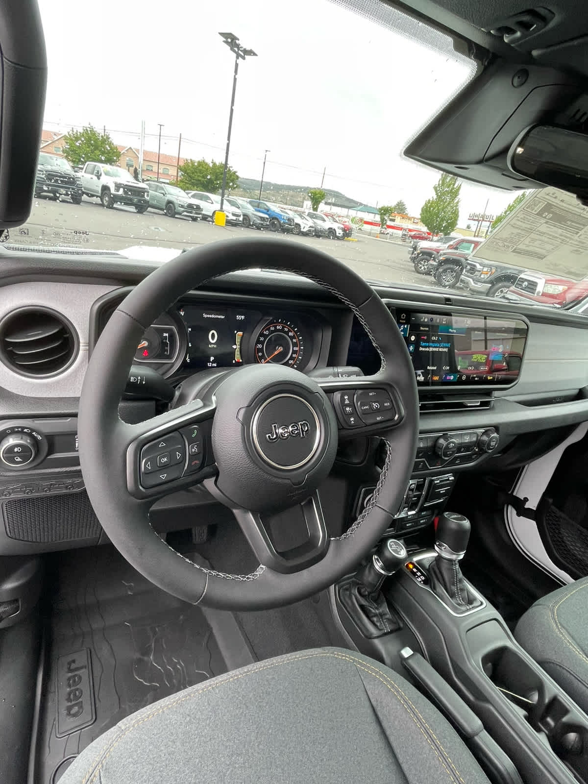 Thumbnail: 2026 Jeep Gladiator - 20