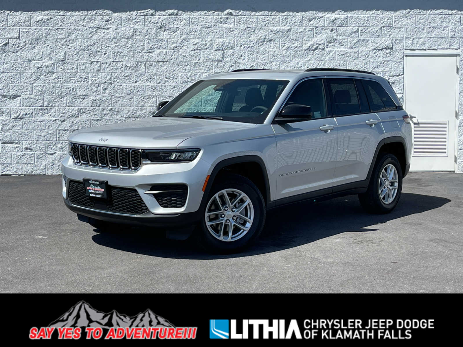 2025 Jeep Grand Cherokee Laredo -
                  Klamath Falls, OR