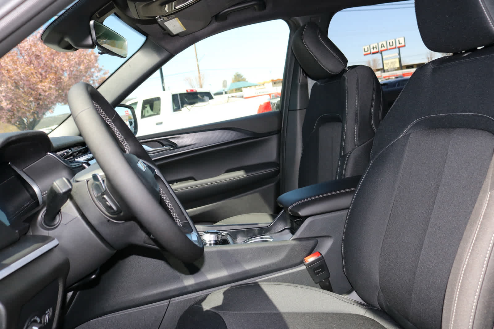 Thumbnail: 2026 Jeep Grand Cherokee - 27