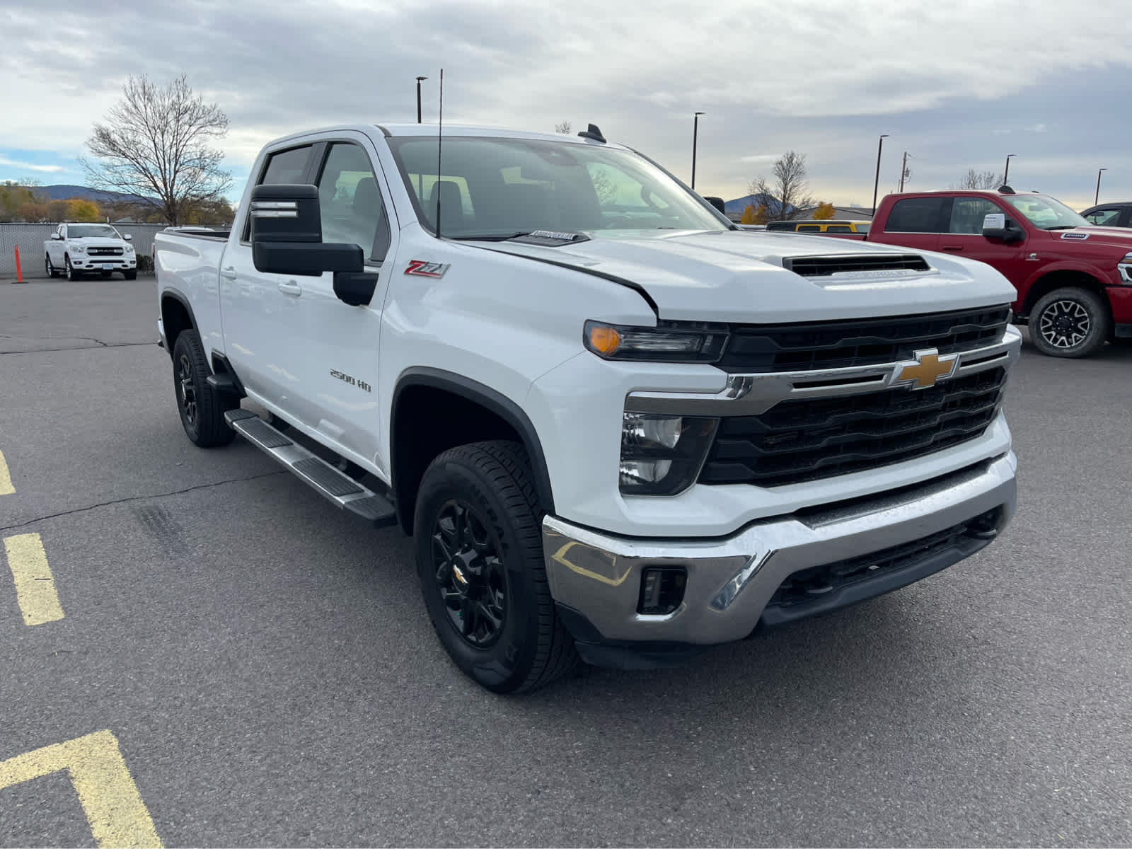 Thumbnail: 2024 Chevrolet Silverado 2500 - 3