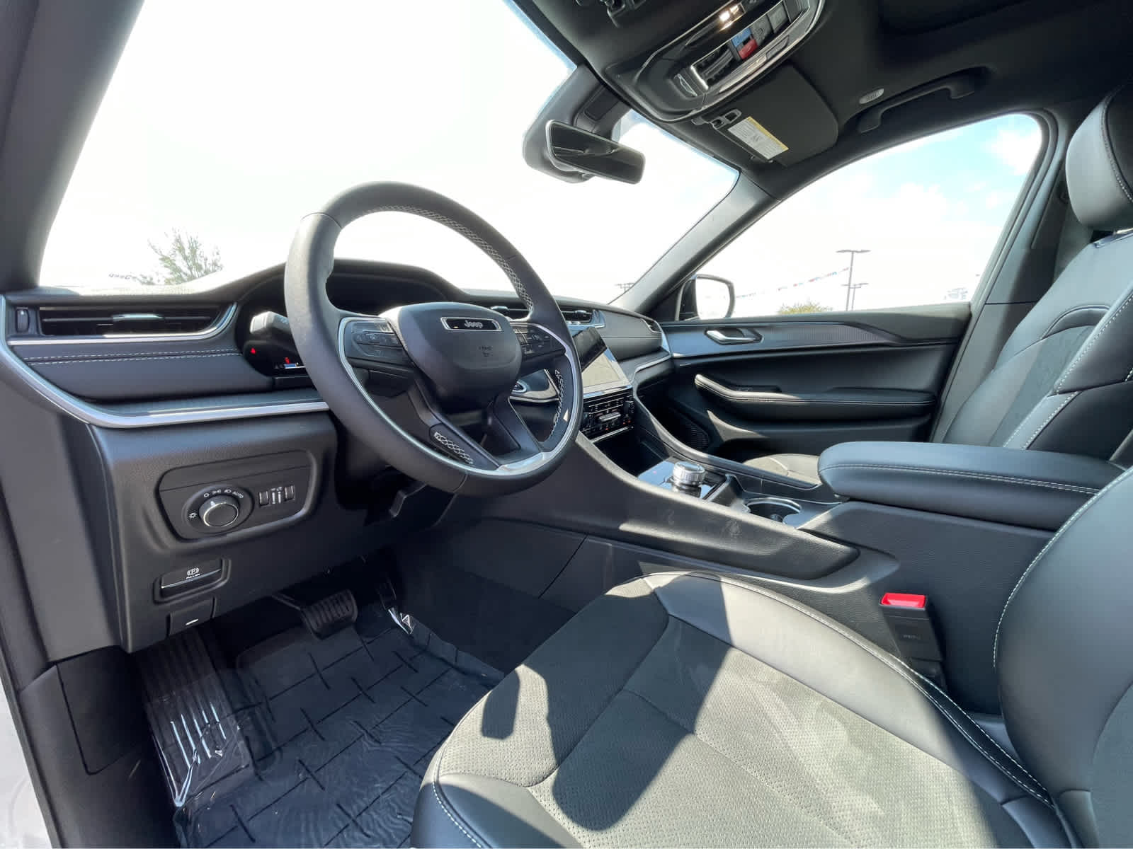 Thumbnail: 2025 Jeep Grand Cherokee - 2