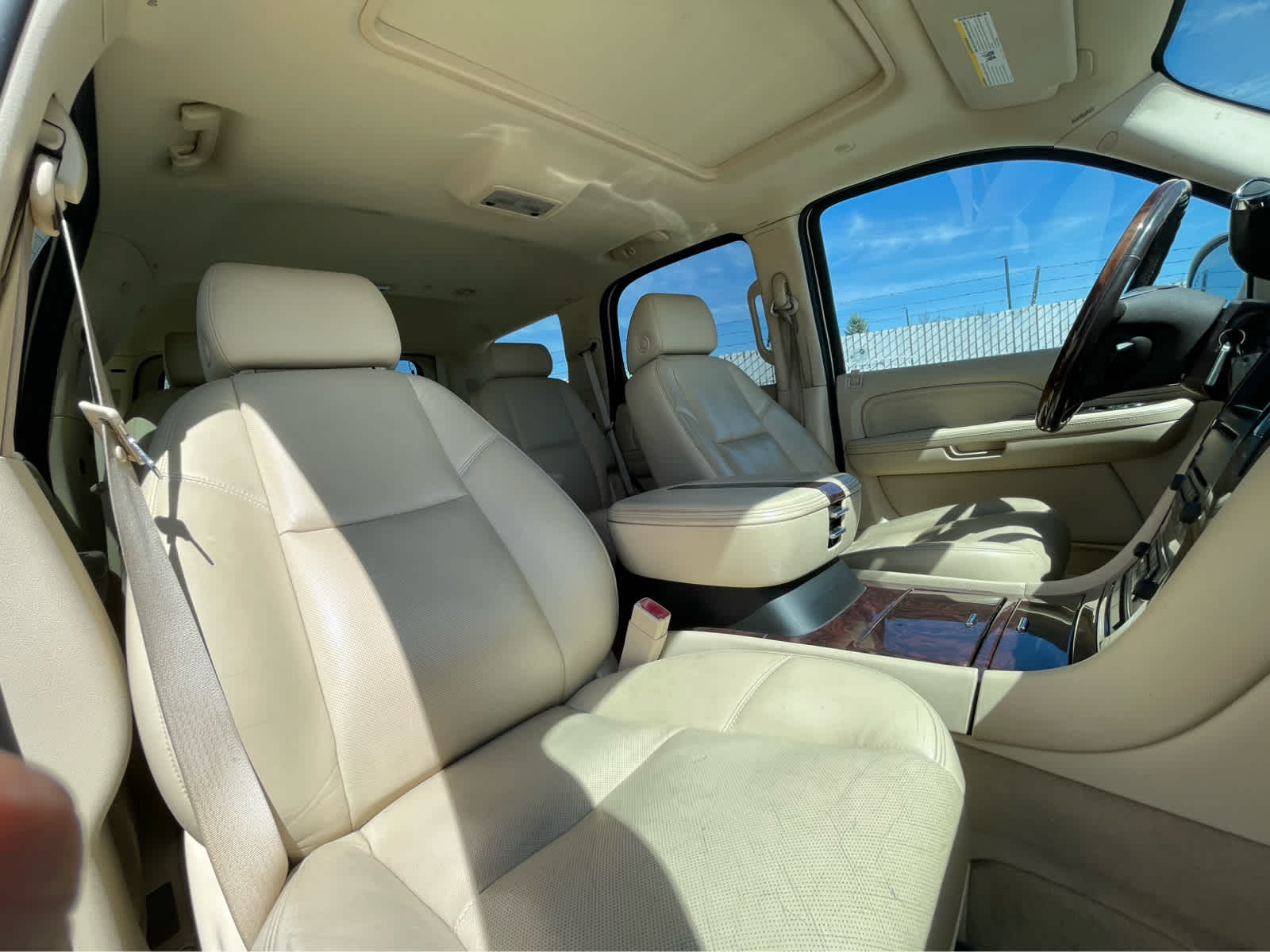 Thumbnail: 2008 Cadillac Escalade - 29