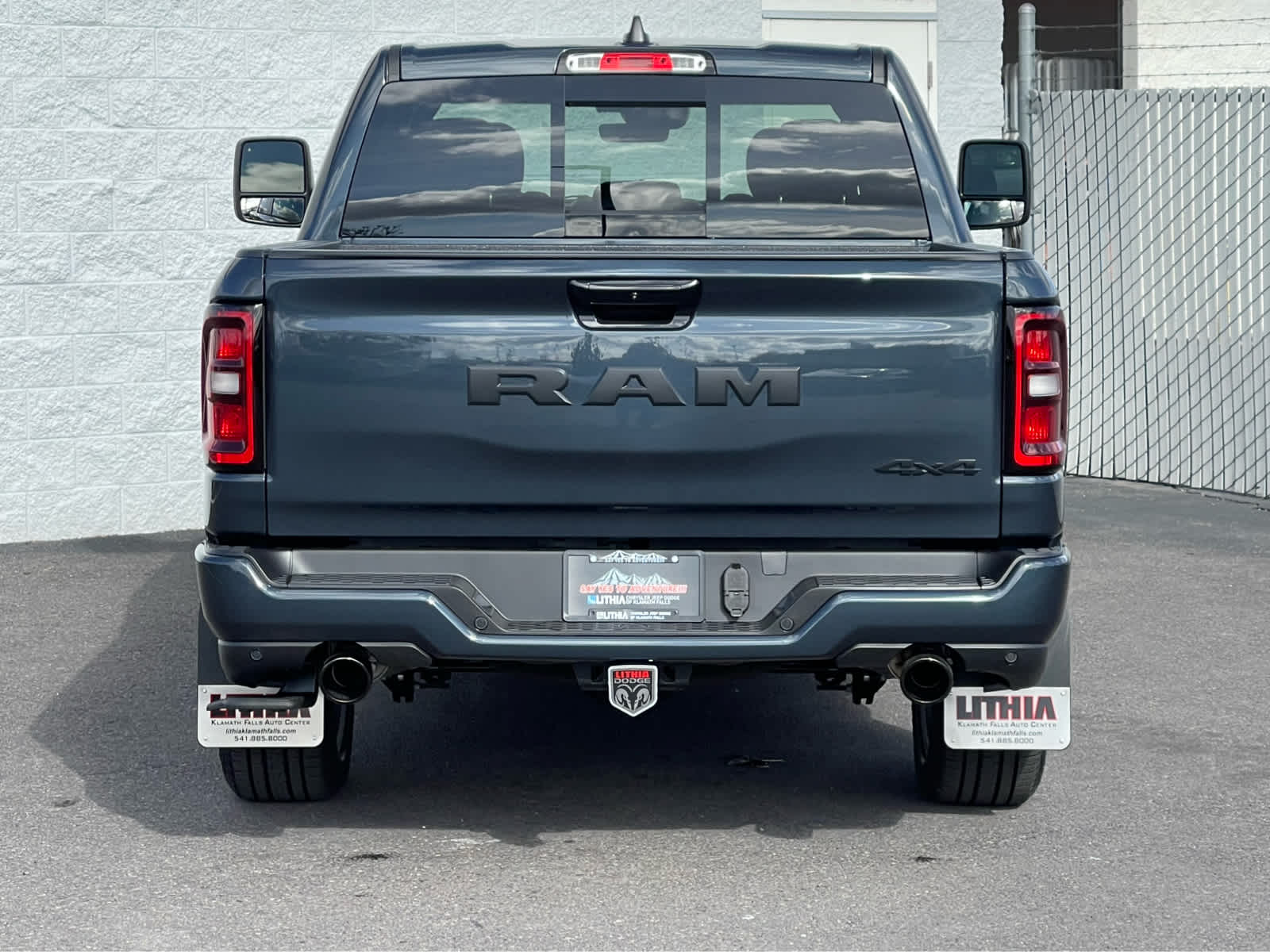 Thumbnail: 2026 RAM 1500 - 7