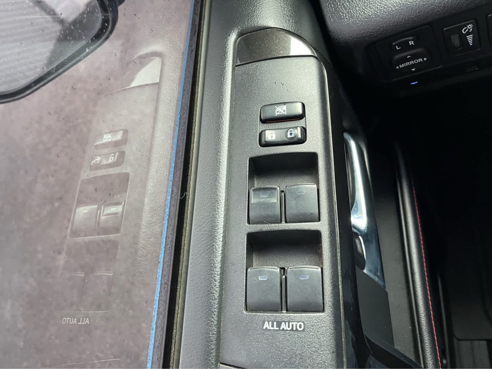 Thumbnail: 2018 Toyota 4Runner - 19