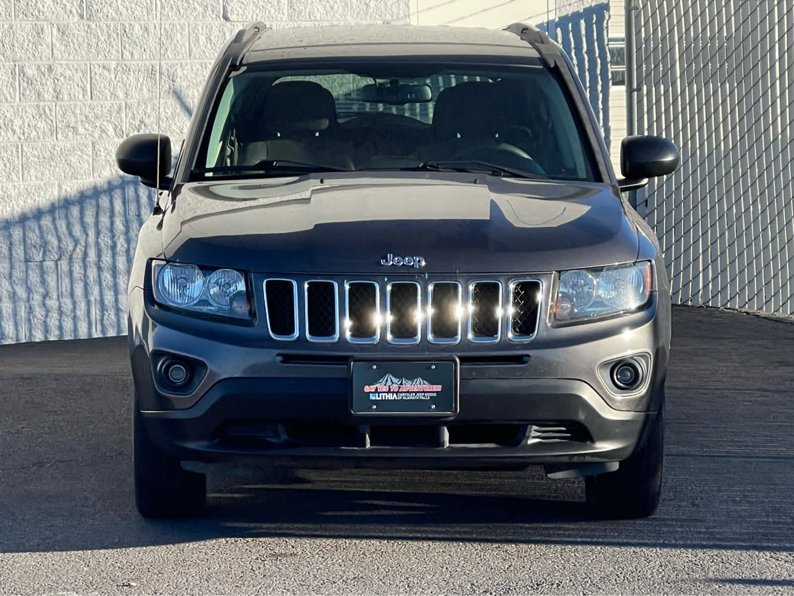 Thumbnail: 2016 Jeep Compass - 3