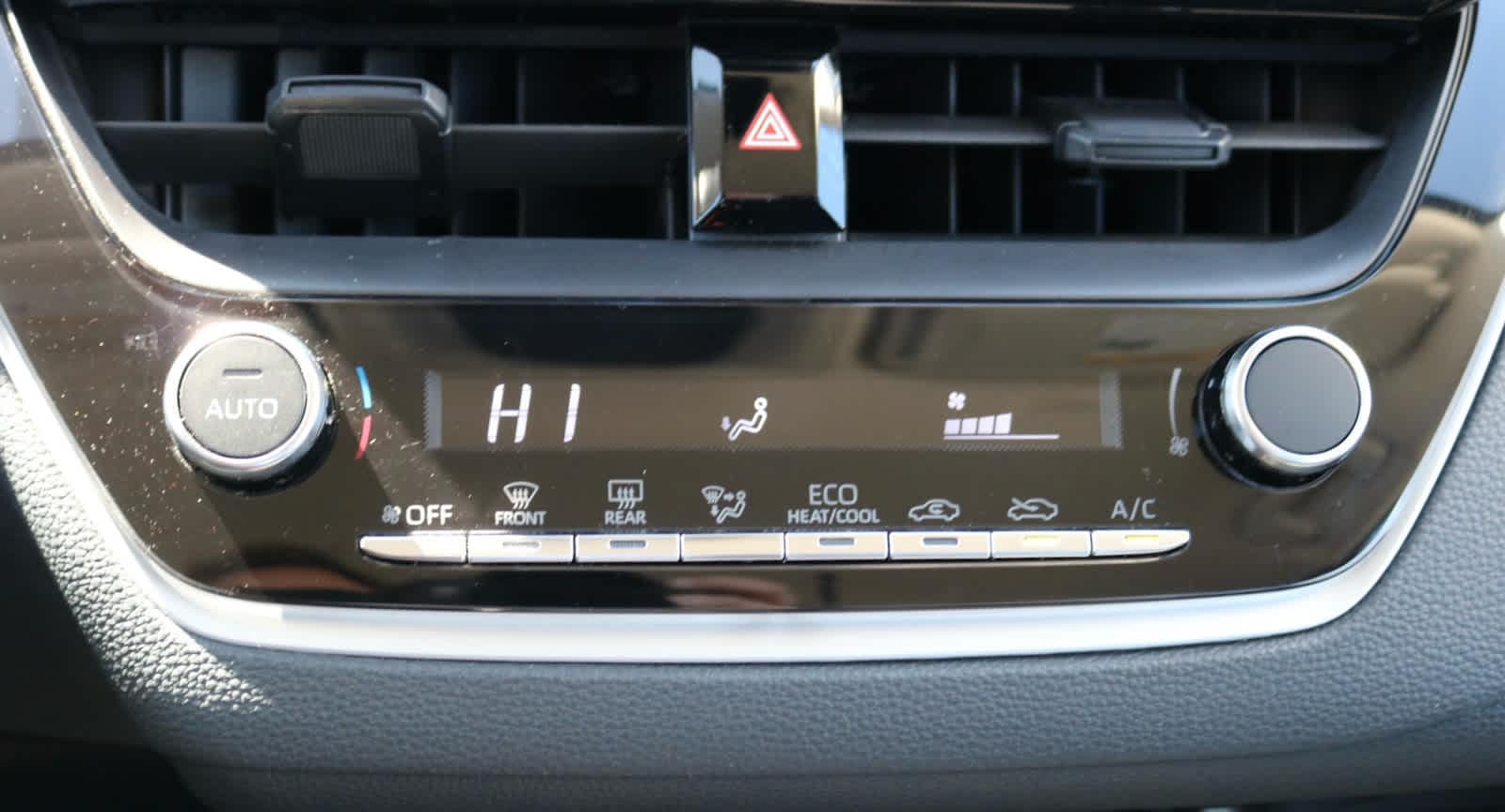 Thumbnail: 2024 Toyota Corolla - 17