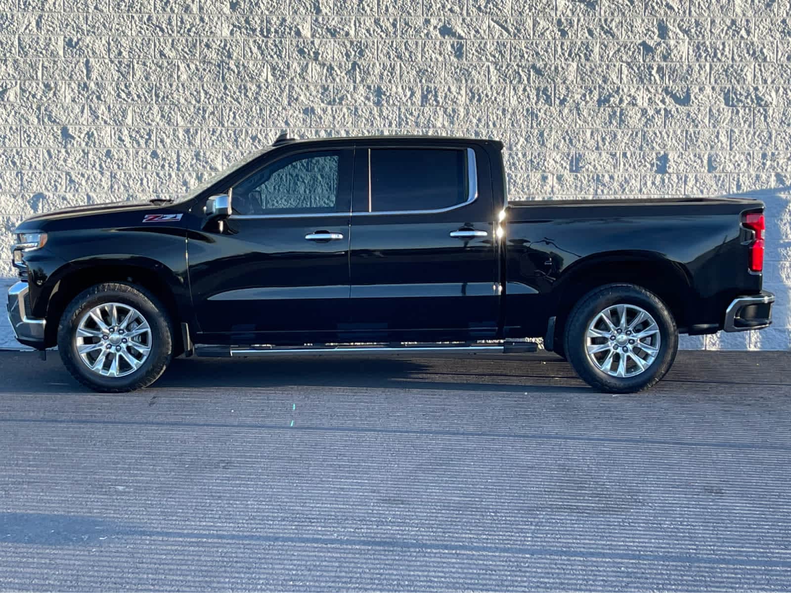 Thumbnail: 2022 Chevrolet Silverado 1500 - 4