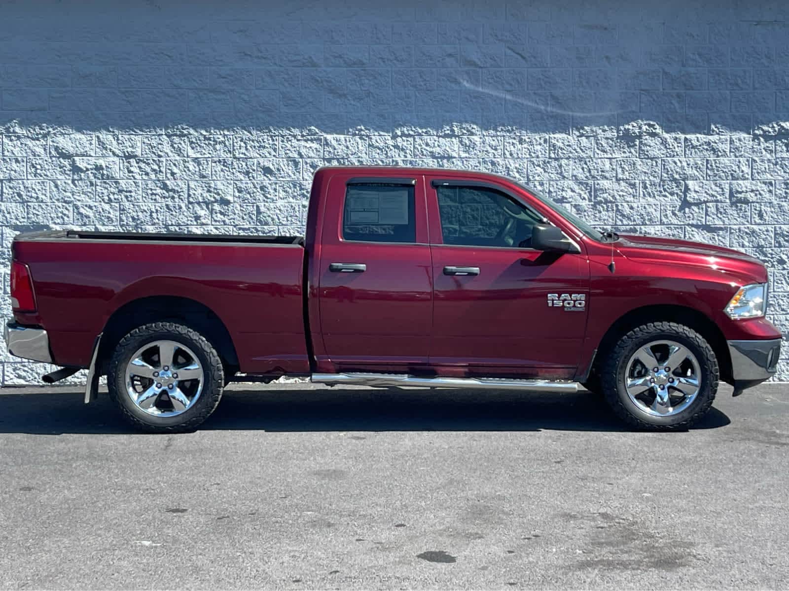 Thumbnail: 2019 RAM 1500 Classic - 5