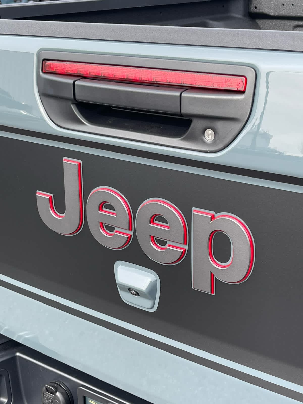 Thumbnail: 2026 Jeep Gladiator - 8