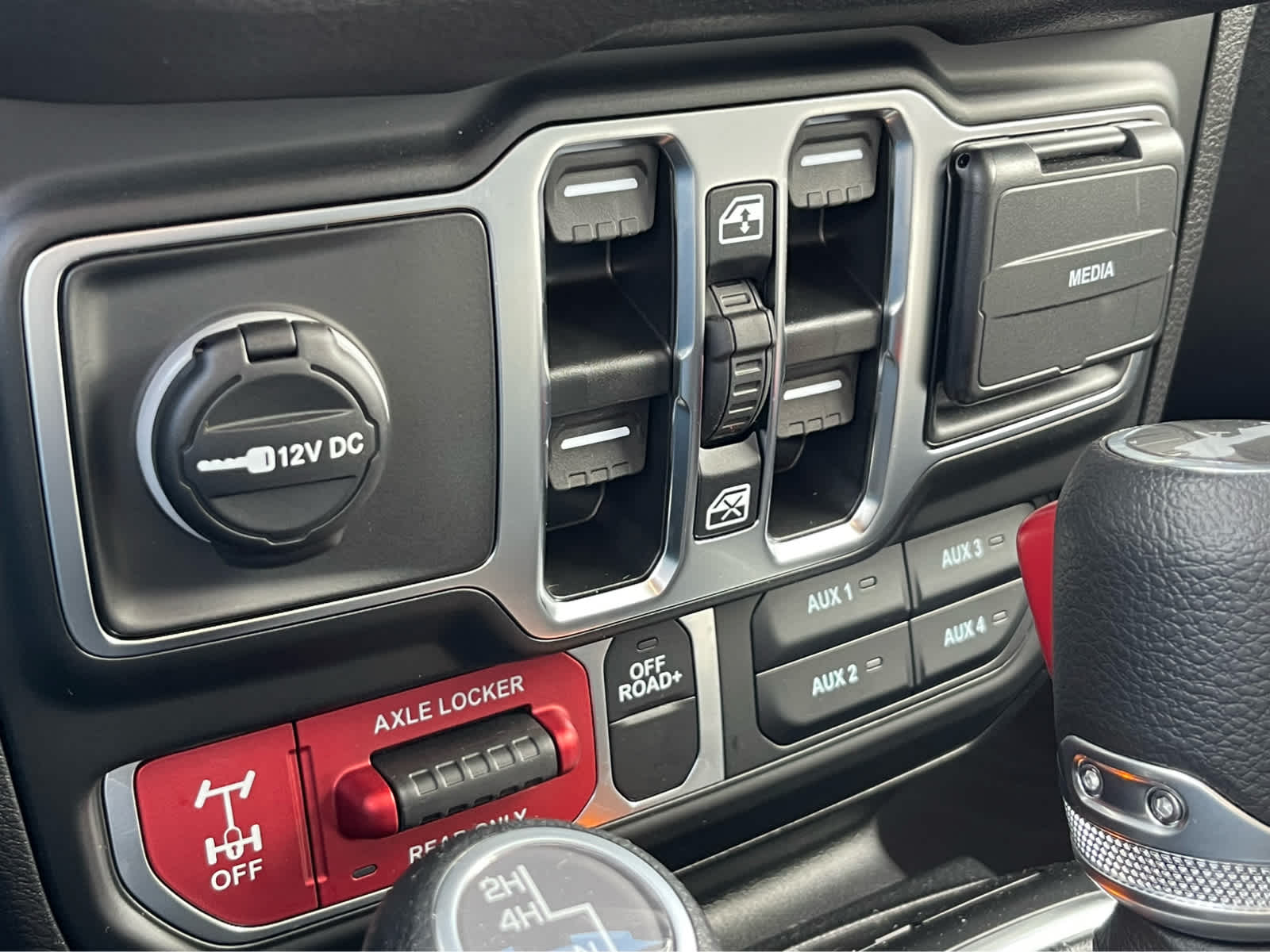 Thumbnail: 2026 Jeep Wrangler - 16