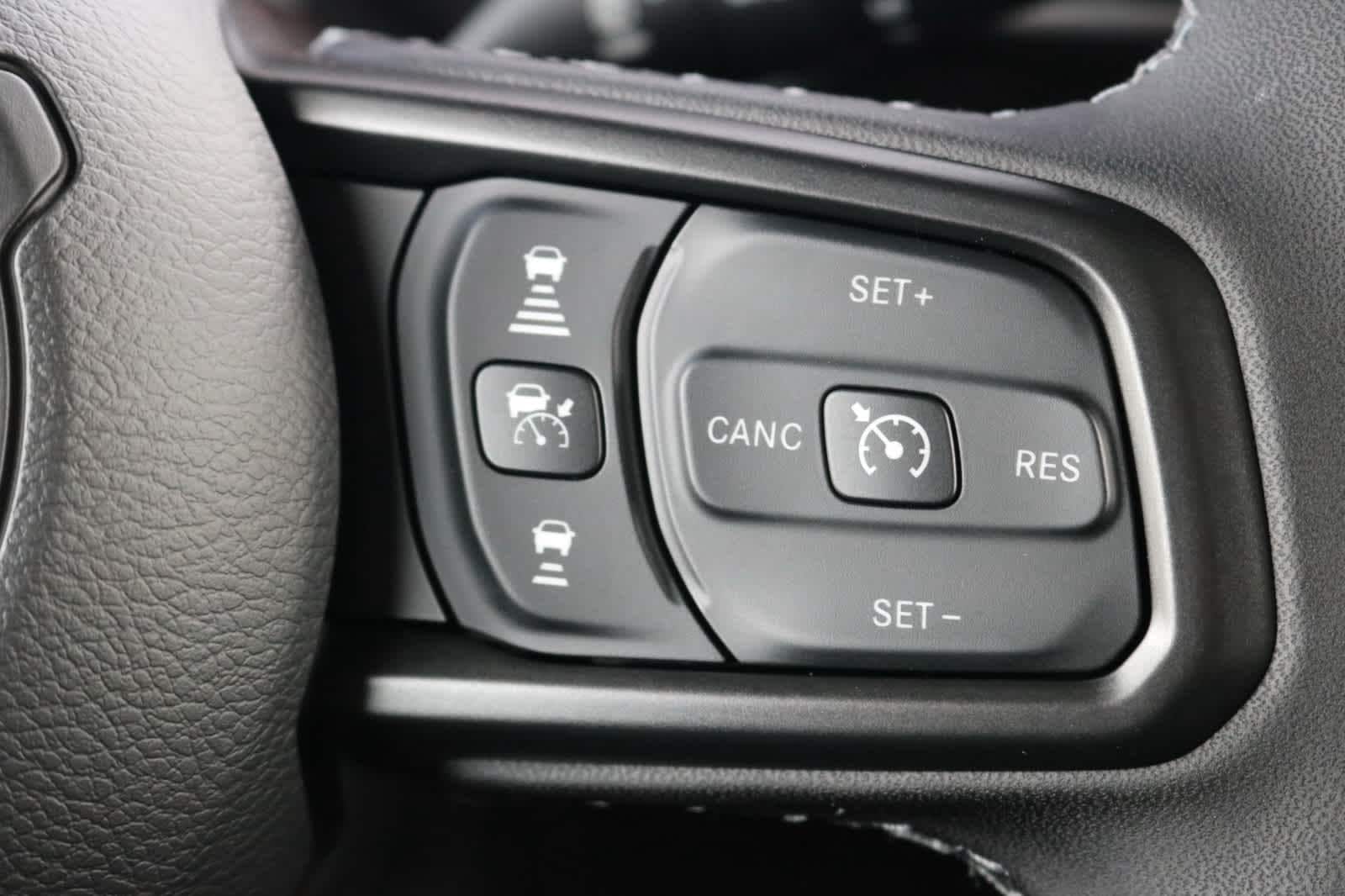 Thumbnail: 2026 Jeep Wrangler - 18