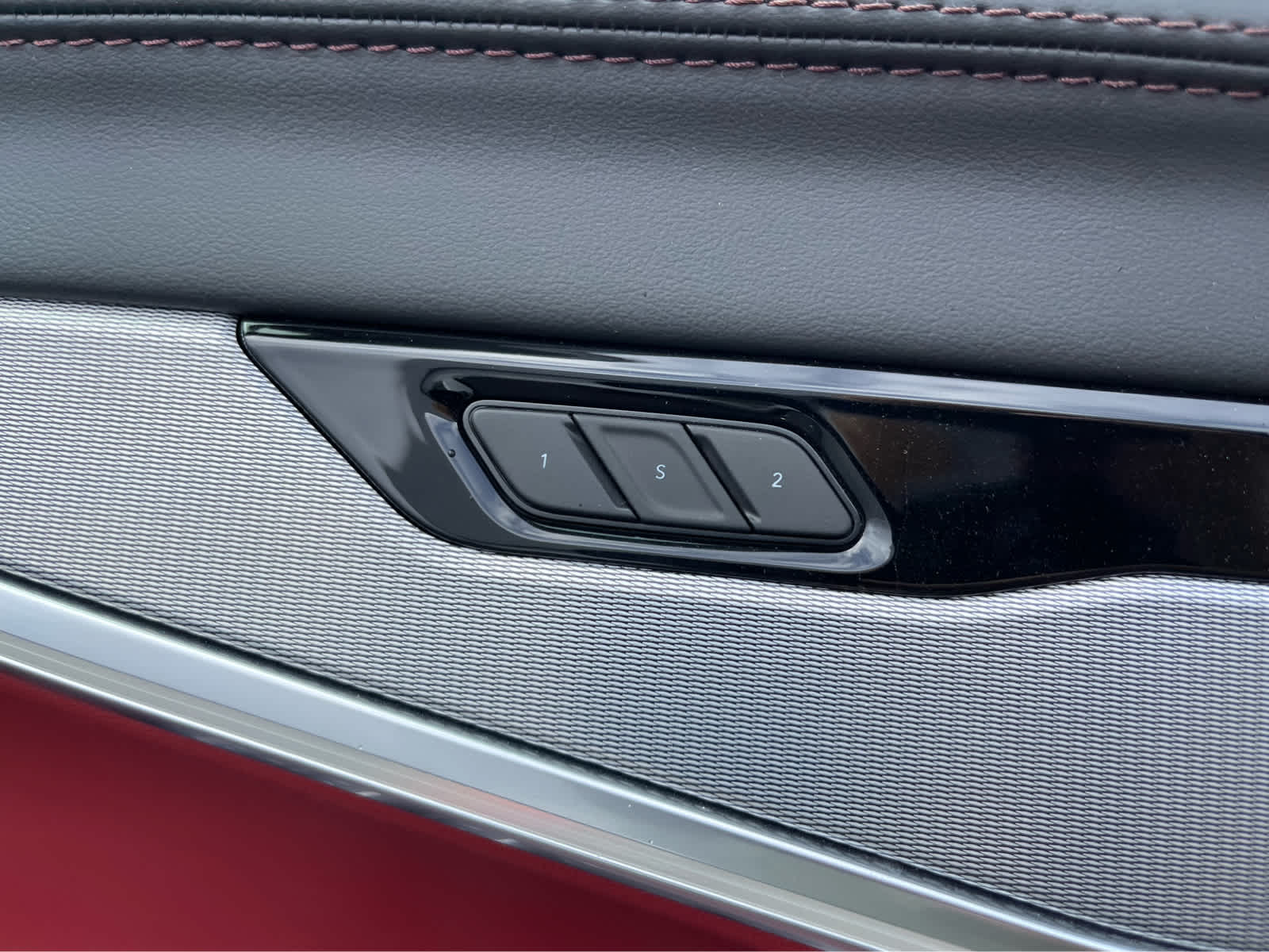 Thumbnail: 2025 Jeep Wagoneer S - 18