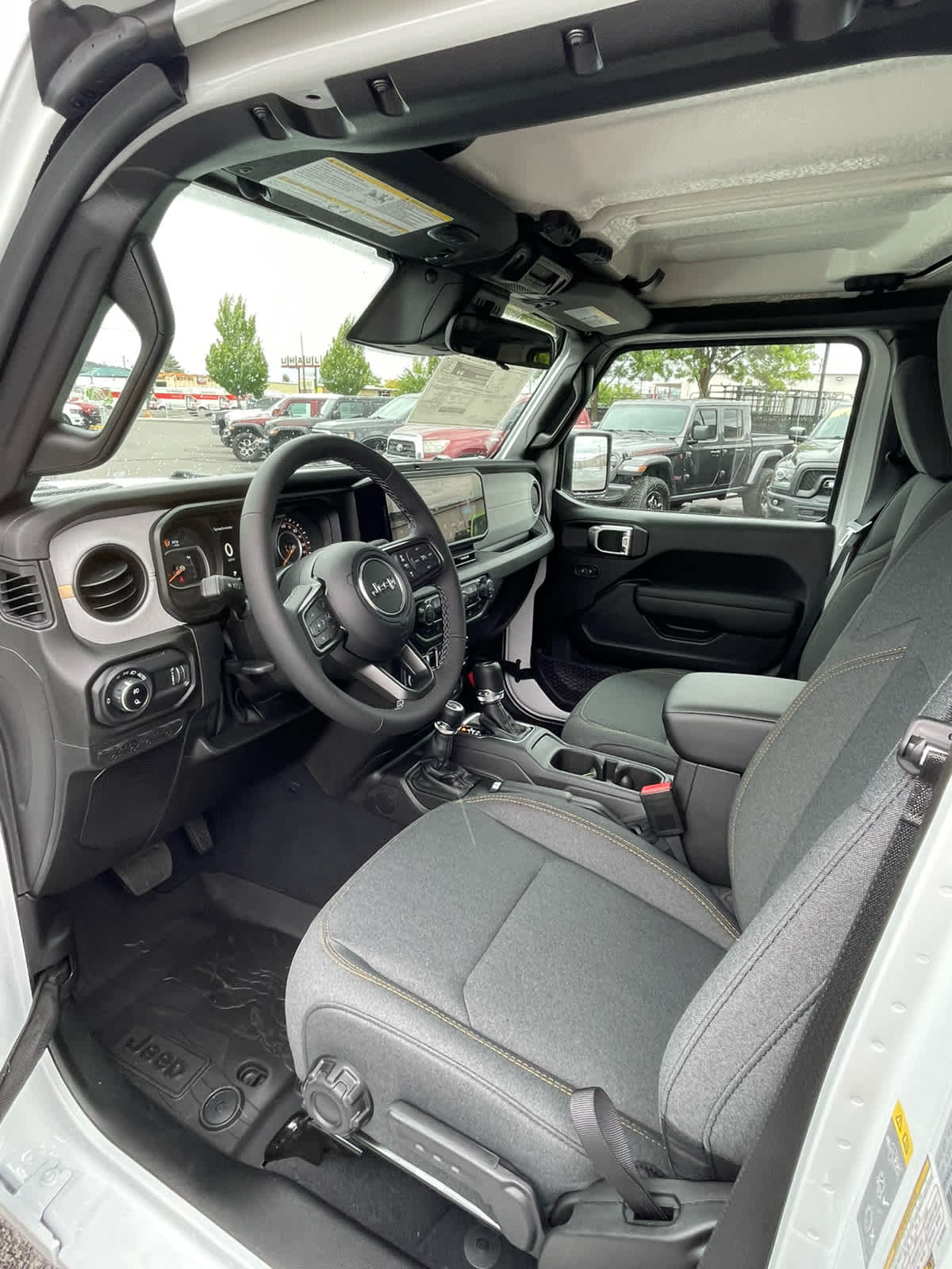 Thumbnail: 2026 Jeep Gladiator - 7