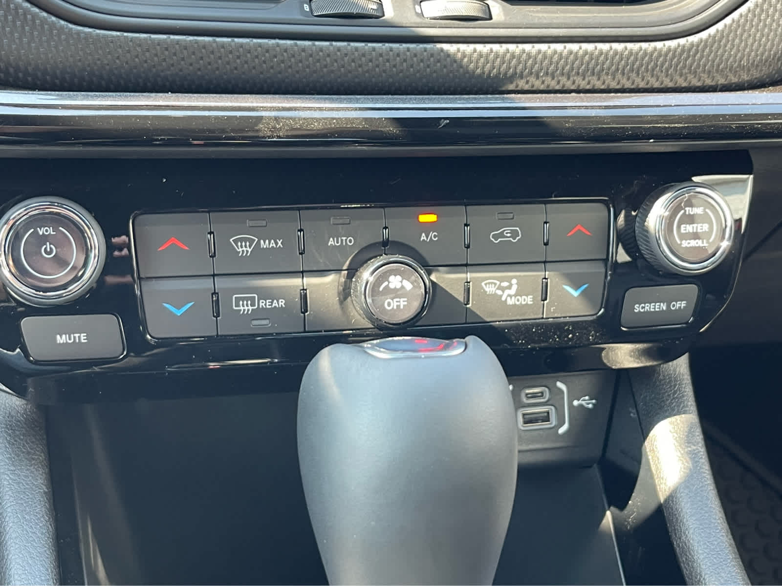 Thumbnail: 2025 Jeep Compass - 14