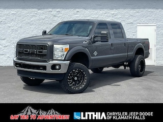 2015 Ford F-250 XLT Truck Crew Cab
