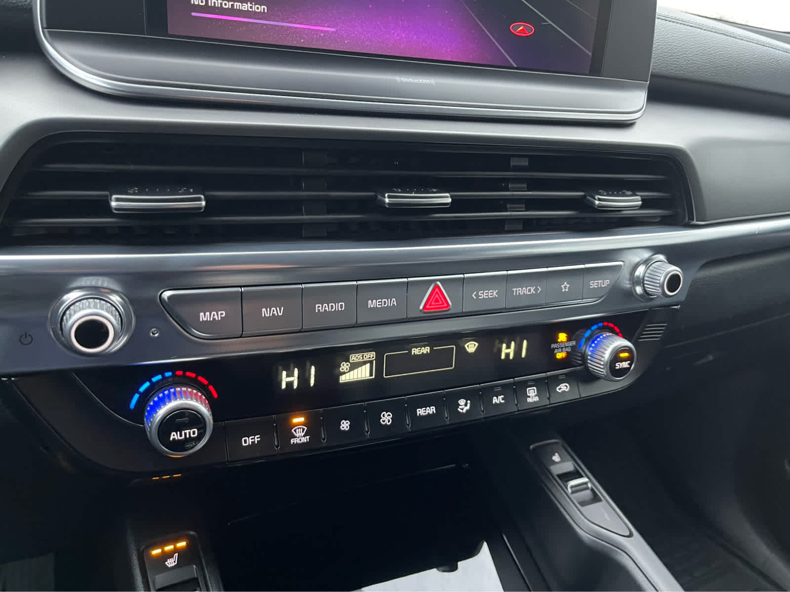 Thumbnail: 2022 Kia Telluride - 15