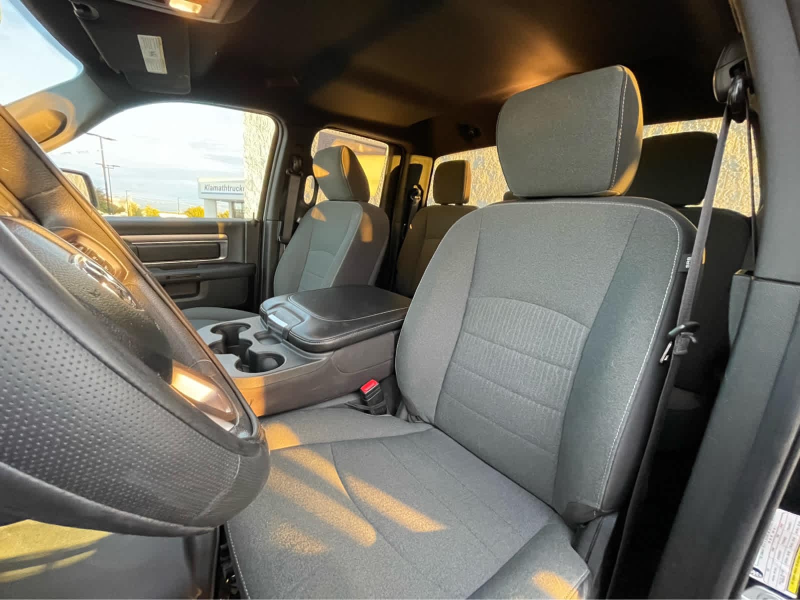 Thumbnail: 2022 RAM 1500 Classic - 21