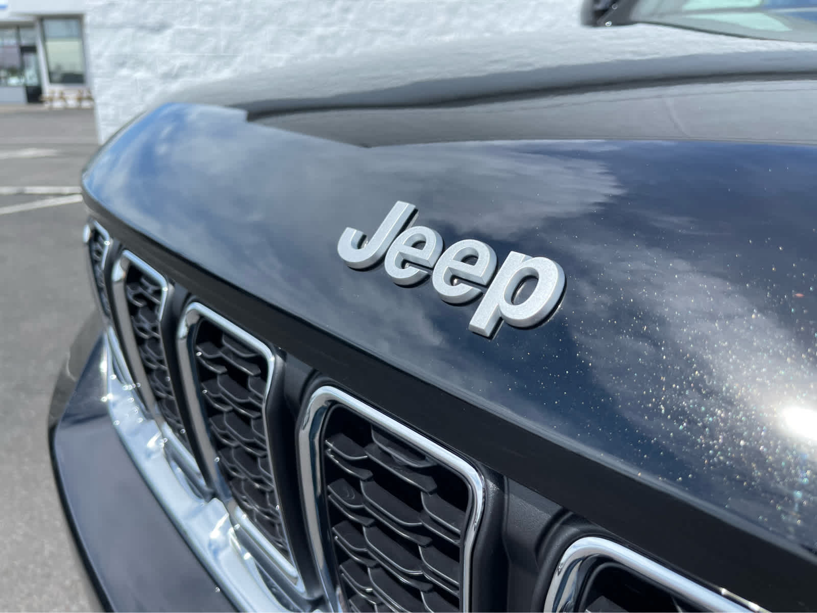 Thumbnail: 2025 Jeep Grand Cherokee - 8