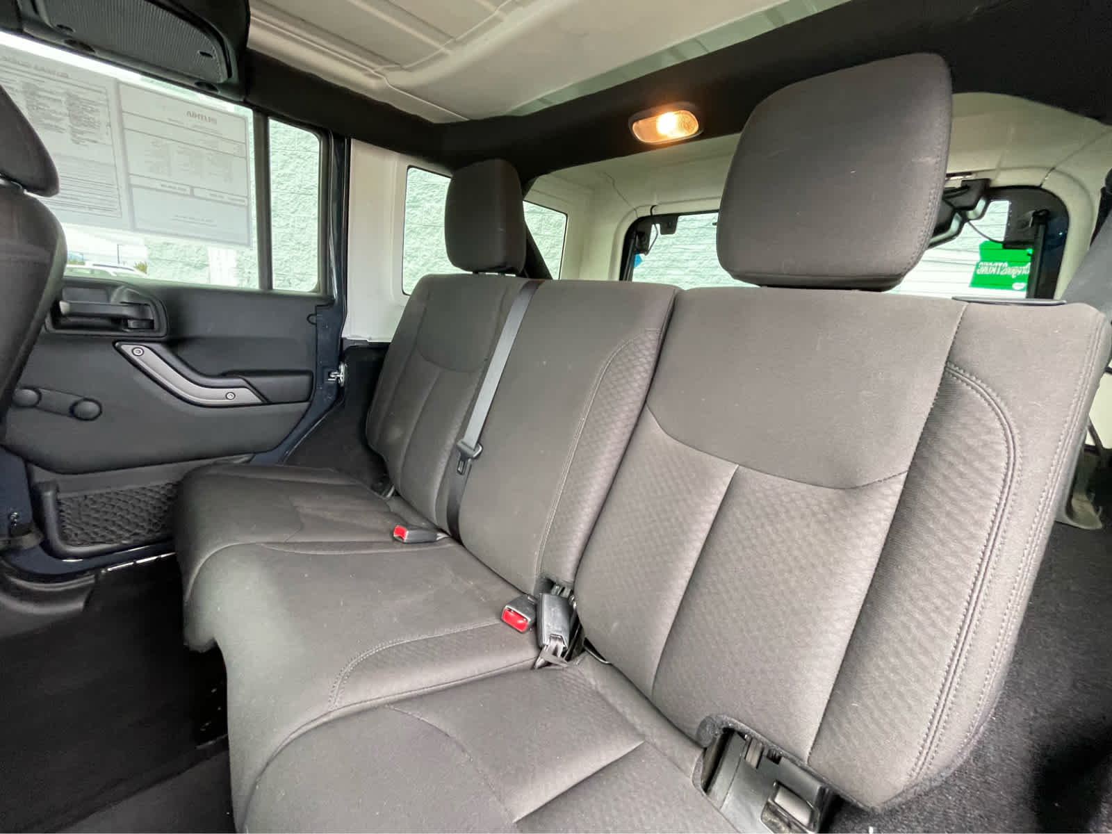 2017 Jeep Wrangler Unlimited Sport 21