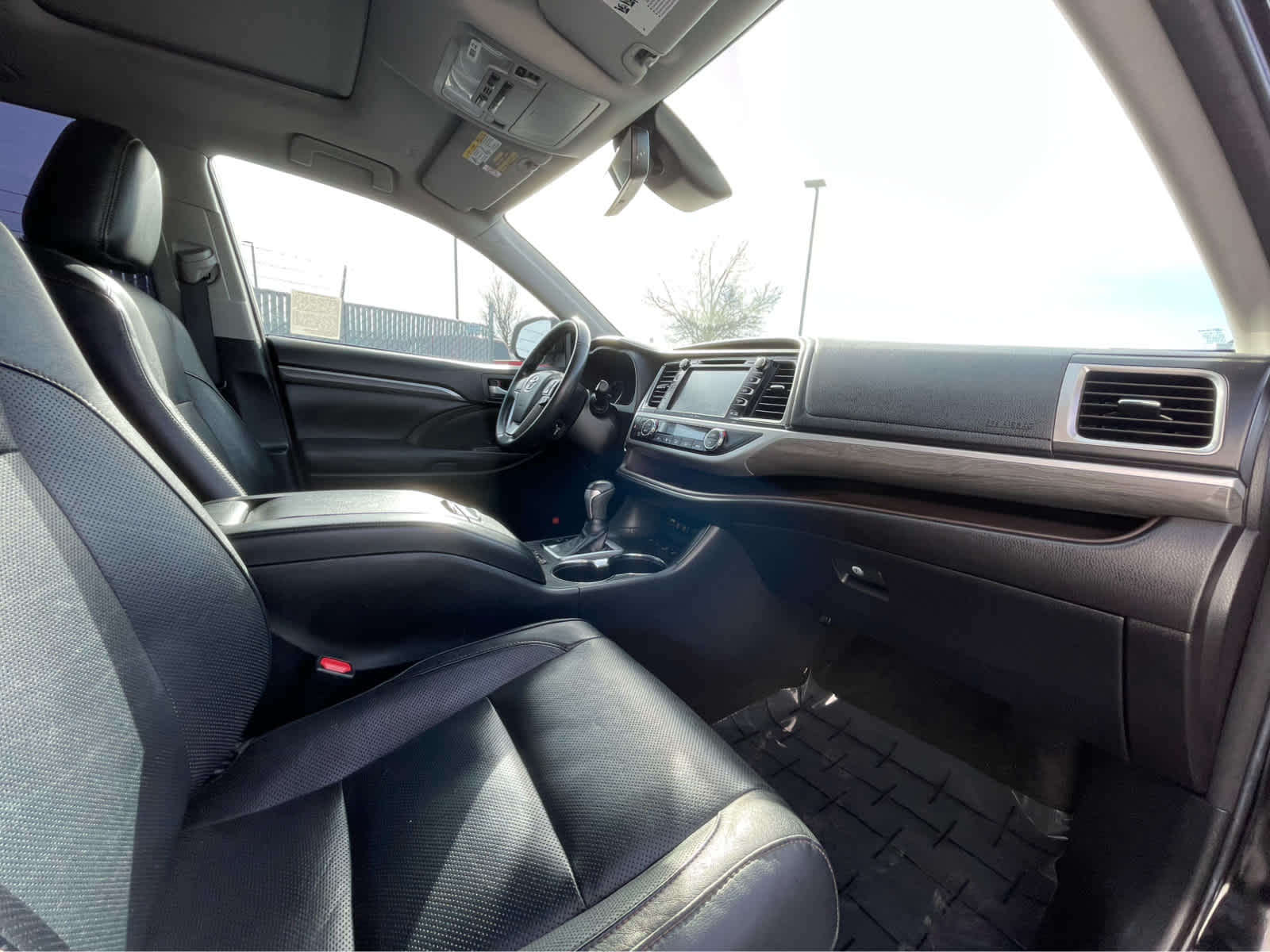 Thumbnail: 2018 Toyota Highlander - 28