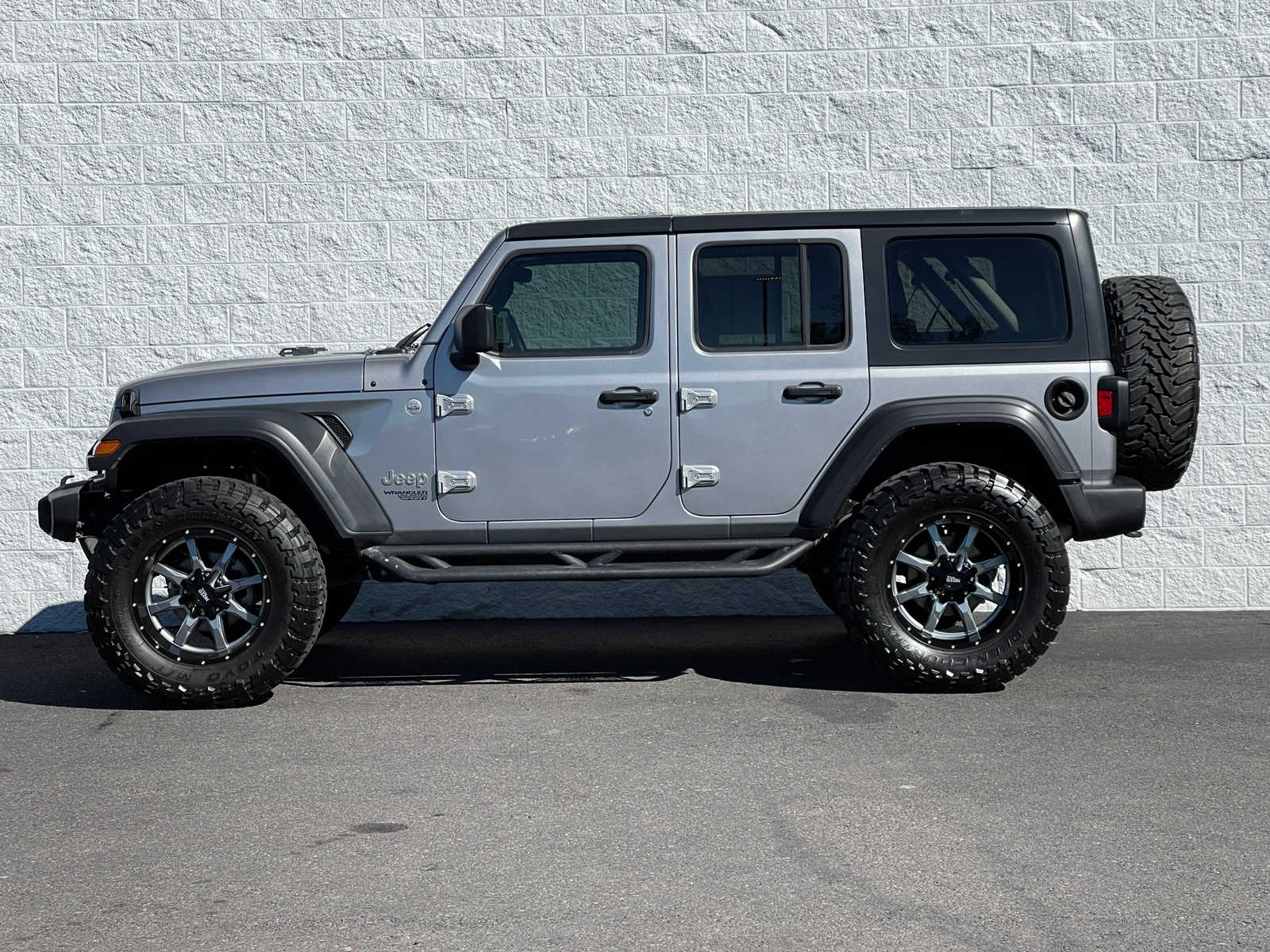 Used 2019 Jeep Wrangler Unlimited Sport S with VIN 1C4HJXDG3KW533637 for sale in Klamath Falls, OR