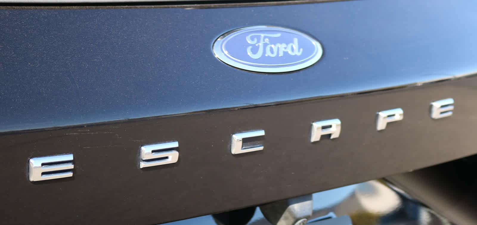 Thumbnail: 2025 Ford Escape - 9