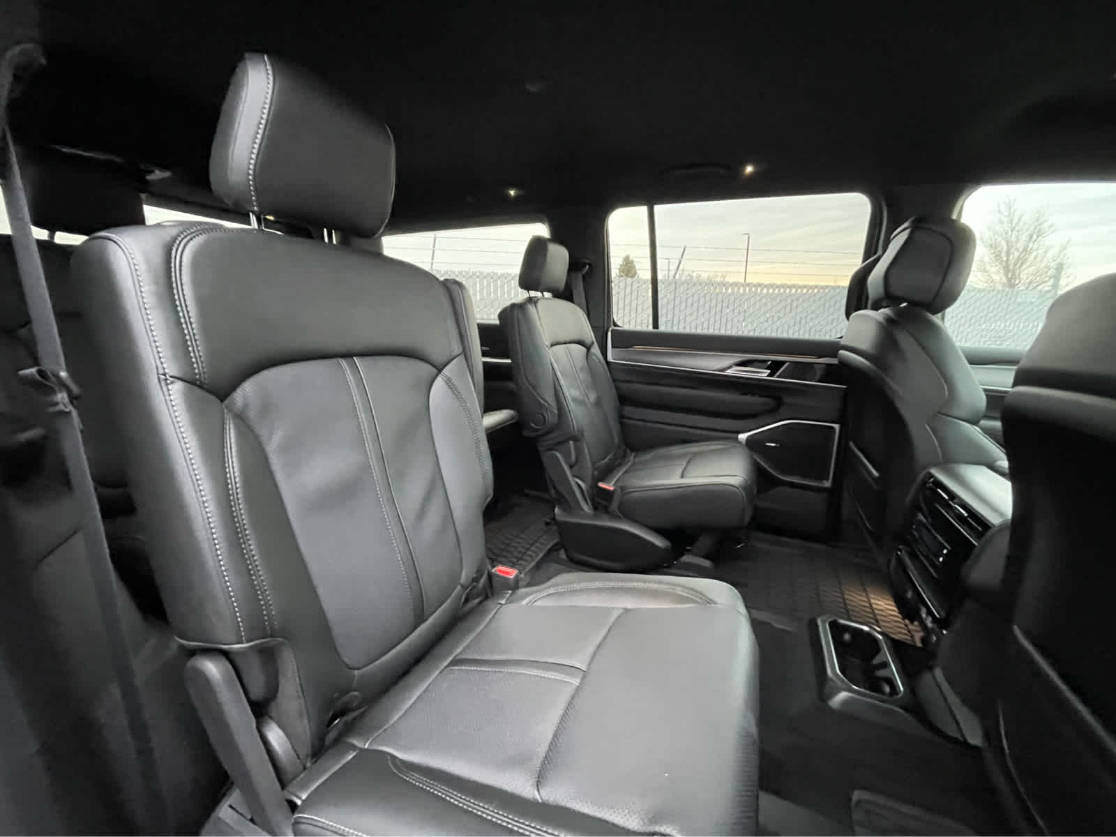 Thumbnail: 2026 Jeep Grand Wagoneer - 26