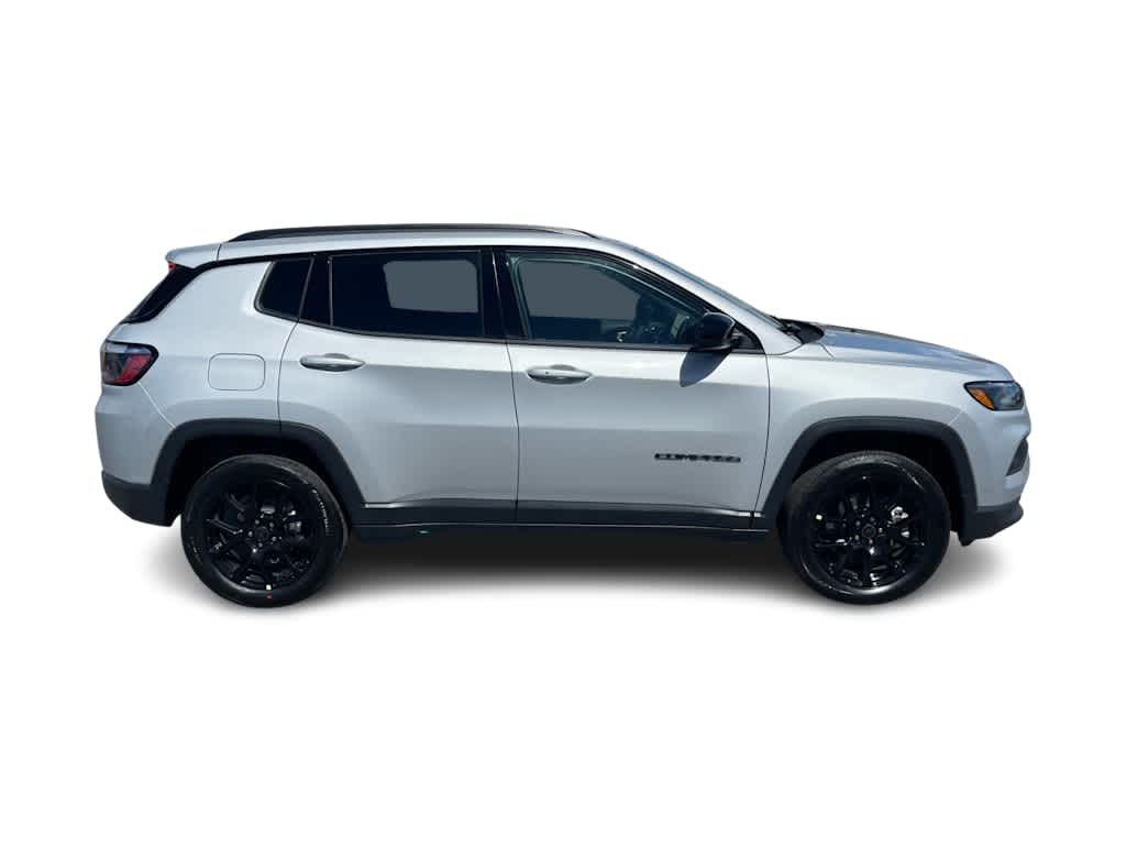 Thumbnail: 2026 Jeep Compass - 3