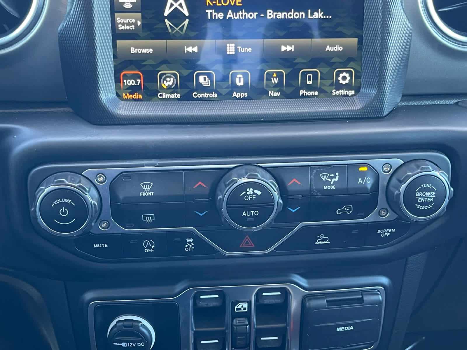 2023 Jeep Gladiator Overland - Photo 18