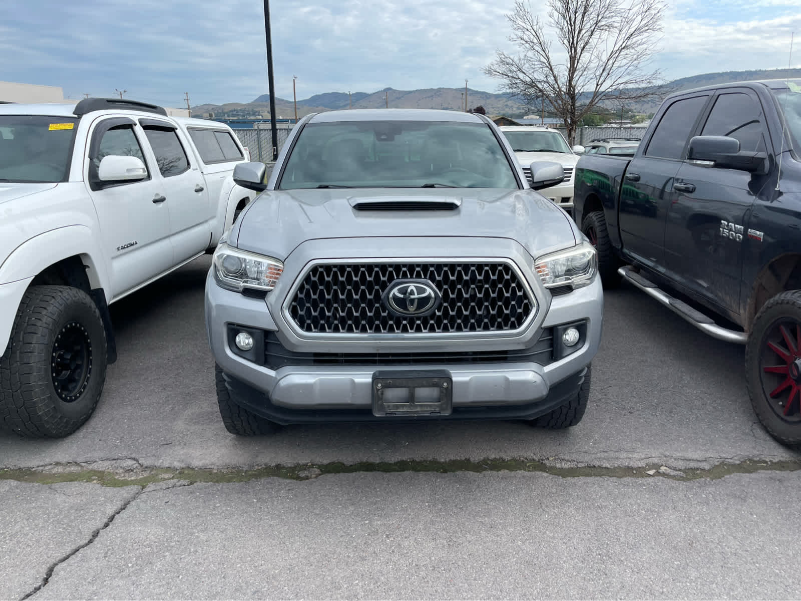2019 Toyota Tacoma TRD Sport 2