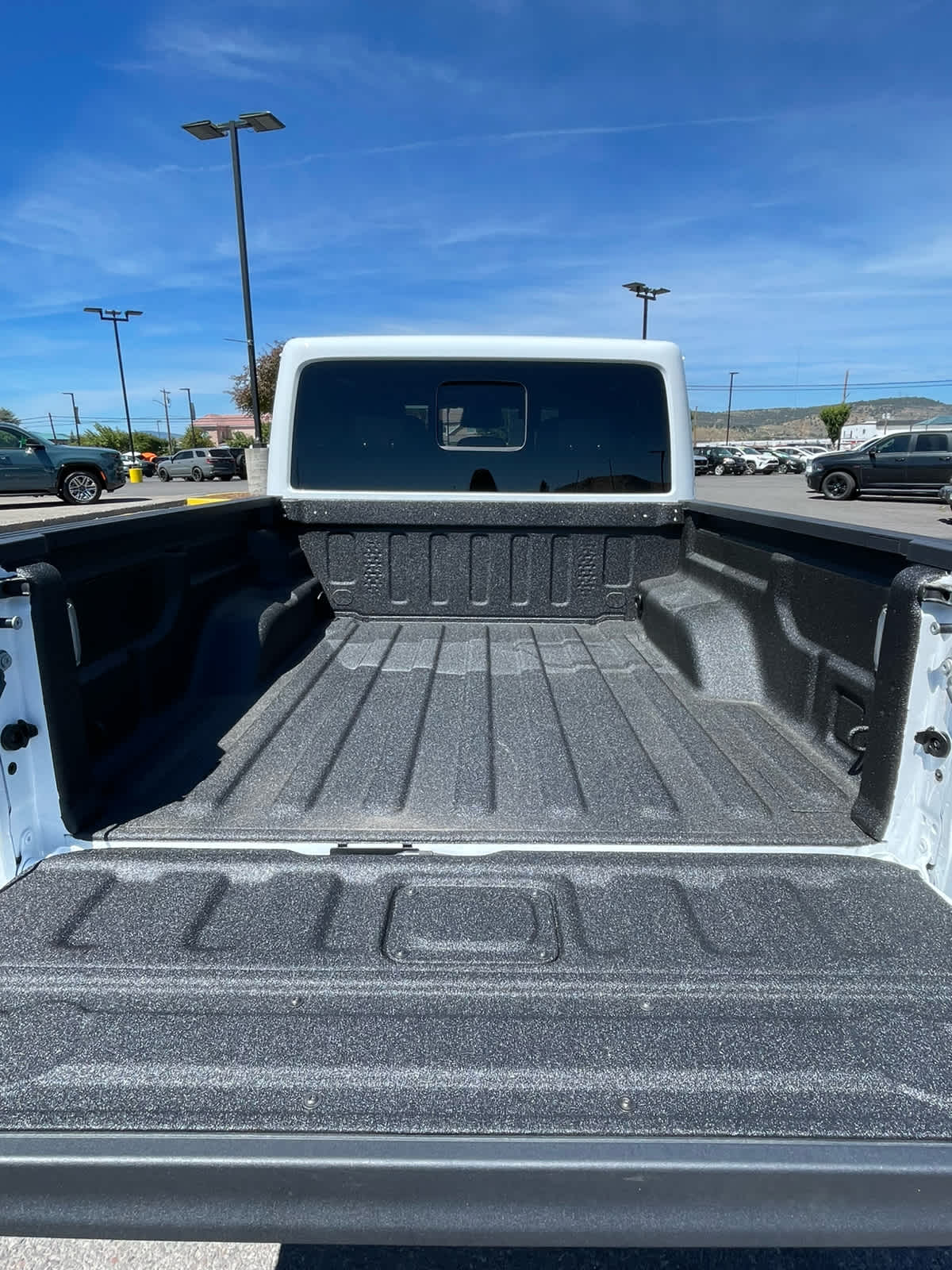 Thumbnail: 2026 Jeep Gladiator - 12