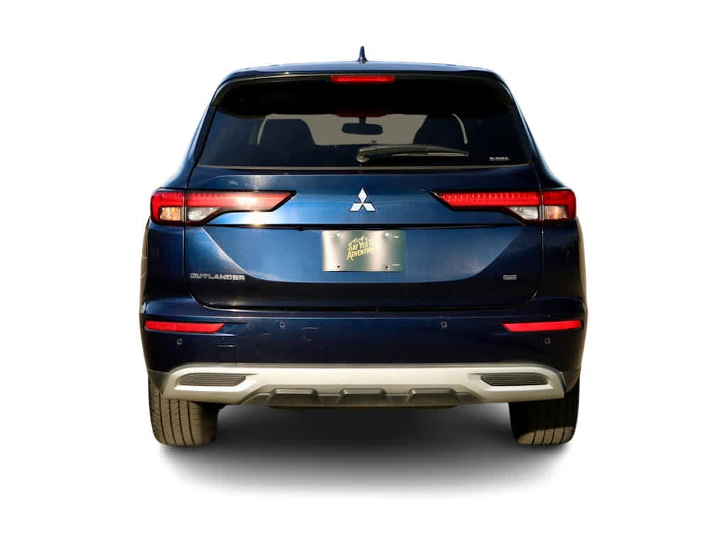 Thumbnail: 2024 Mitsubishi Outlander - 5