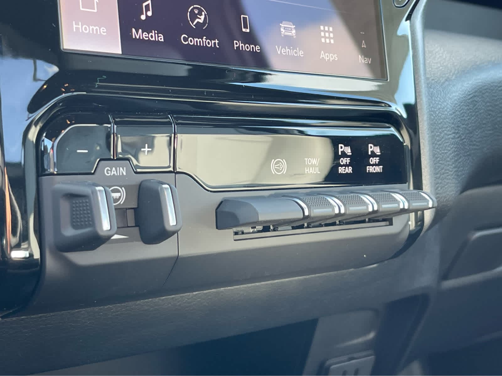 Thumbnail: 2026 RAM 3500 - 17