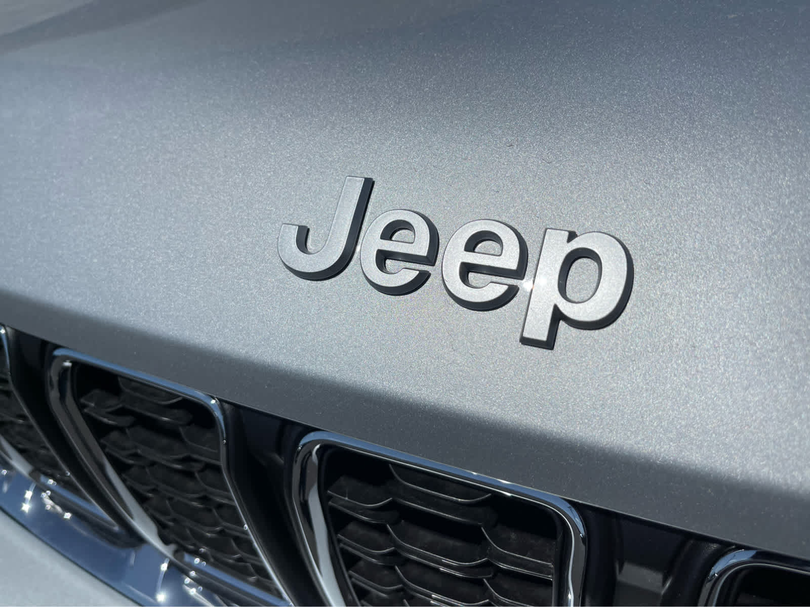 Thumbnail: 2025 Jeep Grand Cherokee - 8
